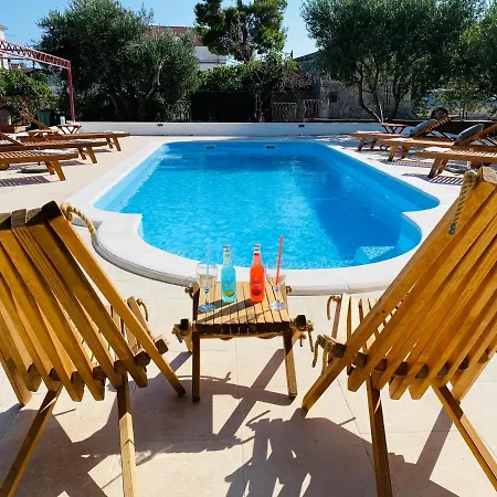 Marija - Dive Into Your Holiday Dreams Villa Pirovac